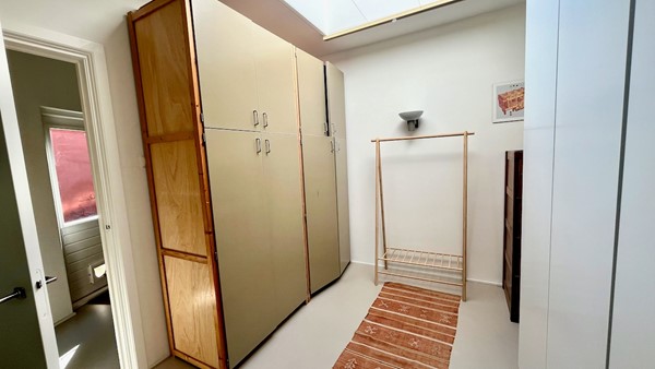 Medium property photo - Lange Beestenmarkt, 2512 ED The Hague